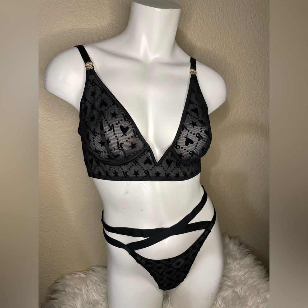 Victoria’s Secret Bra V-Wire Long Line Bralette & Panty Set VS Signature 🆕 - Picture 3 of 16